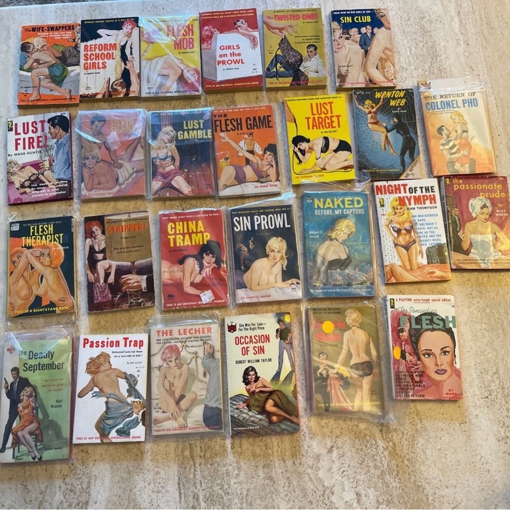 Books 1960's Evening Reader Pulp sexy Paperback LOT OF 26 MCM RARE great cond